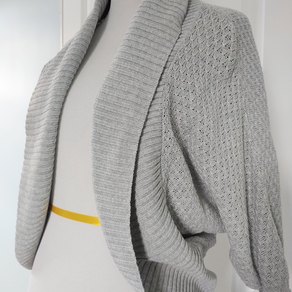 Sweater - Picture 2 of 4